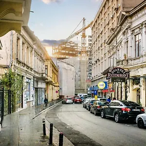  Apartment Historic Charm, Modern Comfort - In The Heart Of The Old Town
