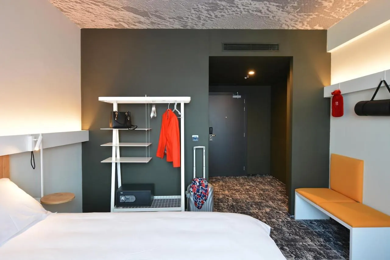 Ibis Bucharest Politehnica Hotel 3*,  Romania