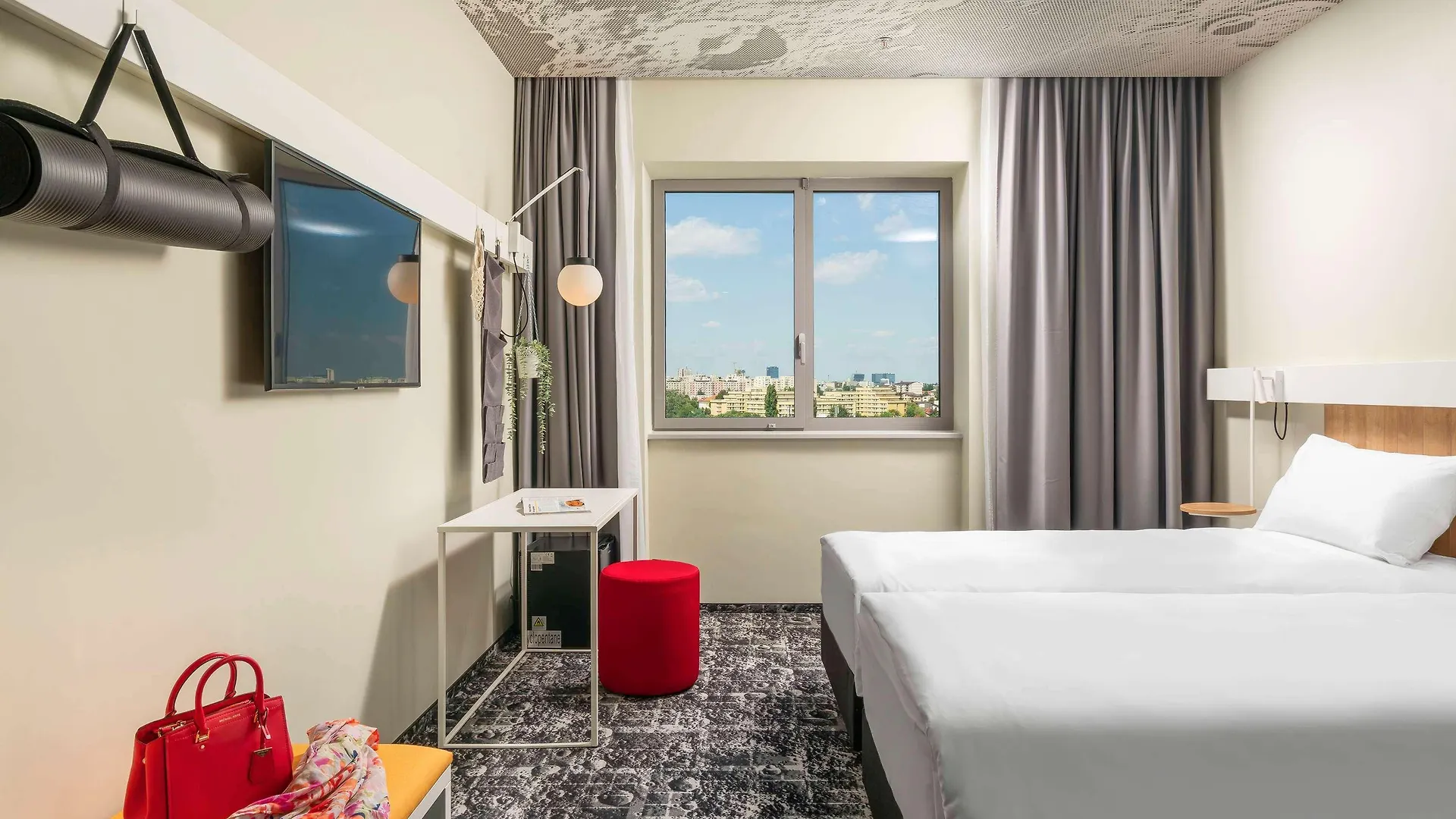 Ibis Bucharest Politehnica Hotel 3*,  Romania