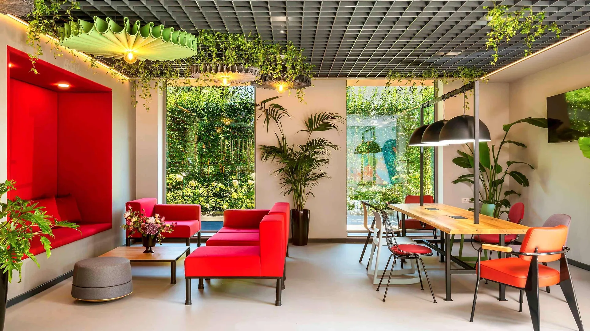 Ibis Bucharest Politehnica contacts